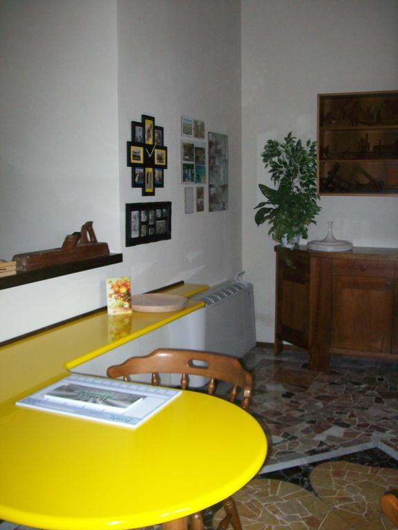La Bottega Del Falegname Vanzaghello Экстерьер фото