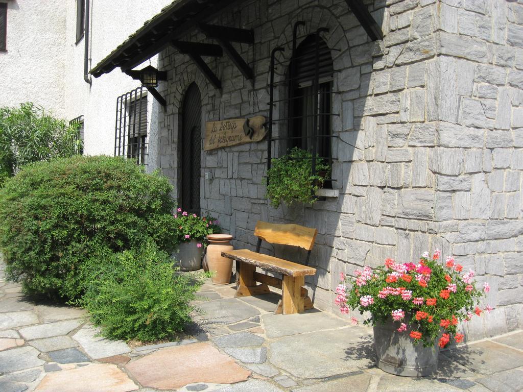 La Bottega Del Falegname Vanzaghello Экстерьер фото